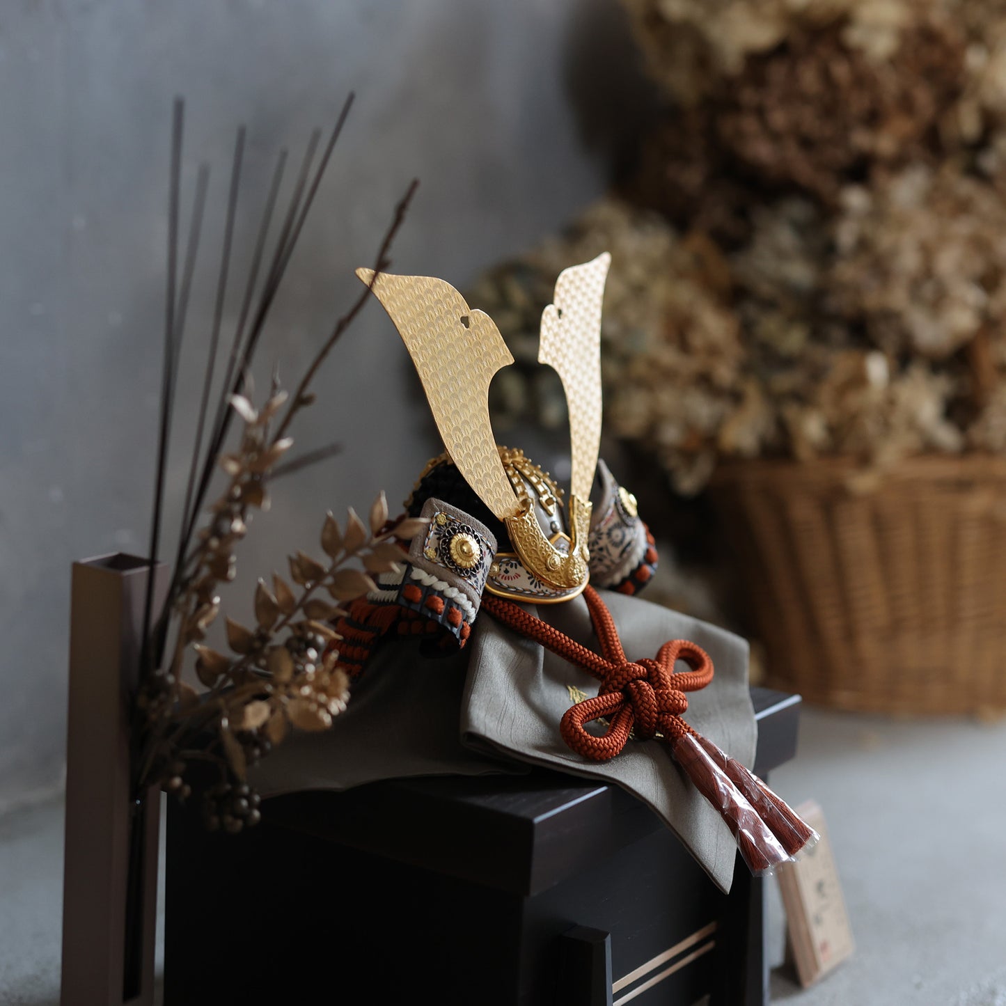 甲冑師「雄山」オリジナル 焔 homura|26祈兜 櫃飾り