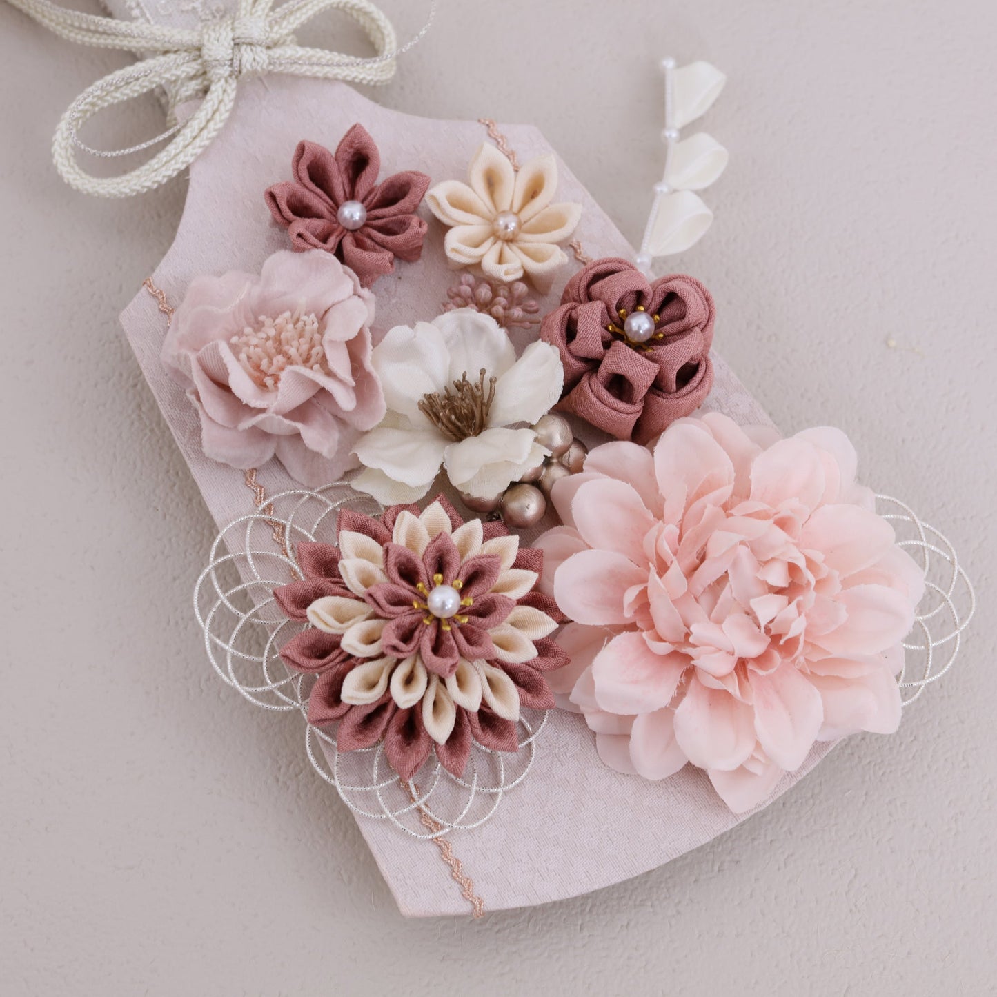 émilie エミリア ホワイトチュール|26正月飾り 羽子板