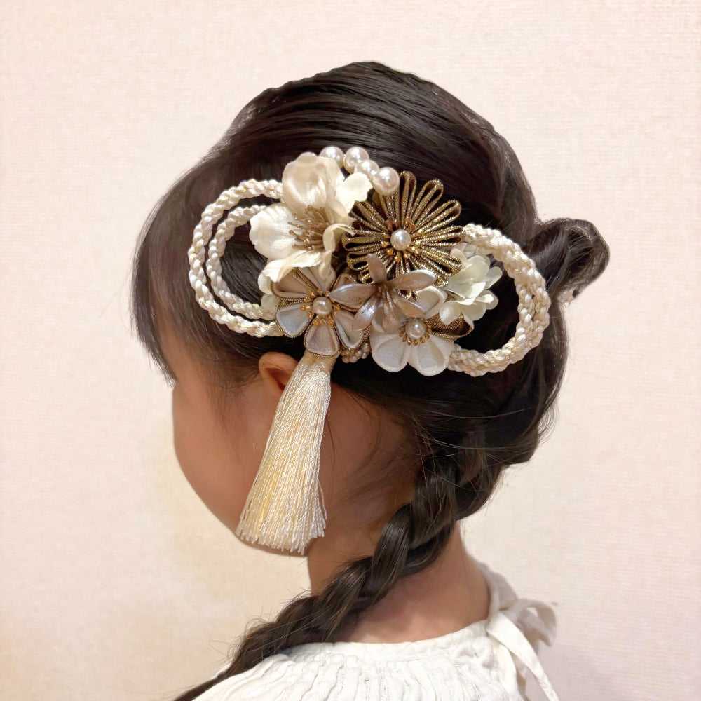 mia ミア|26正月飾り 羽子板 & hair accessories