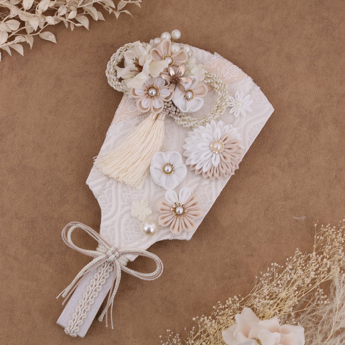 nina ニナ｜26正月飾り　羽子板 & hair accessories