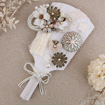 mia ミア｜26正月飾り　羽子板 & hair accessories