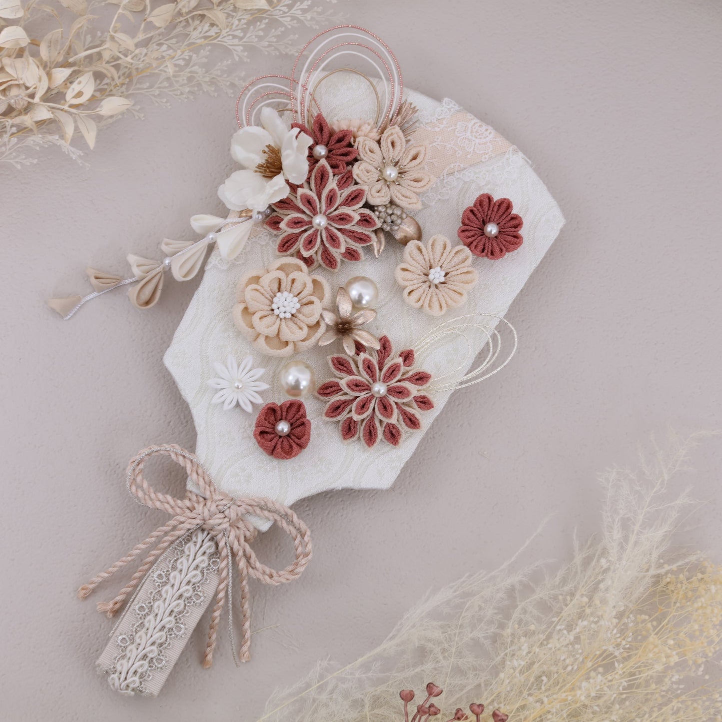 emmy エミー｜26正月飾り　羽子板 & hair accessories