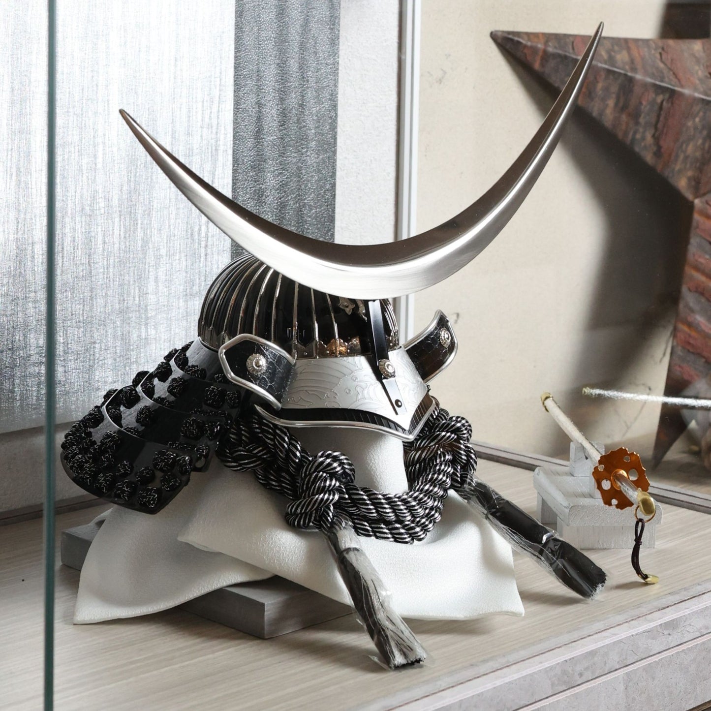 甲冑師「翠鳳」作品　新　響 arata | 26祈兜 ケース飾り