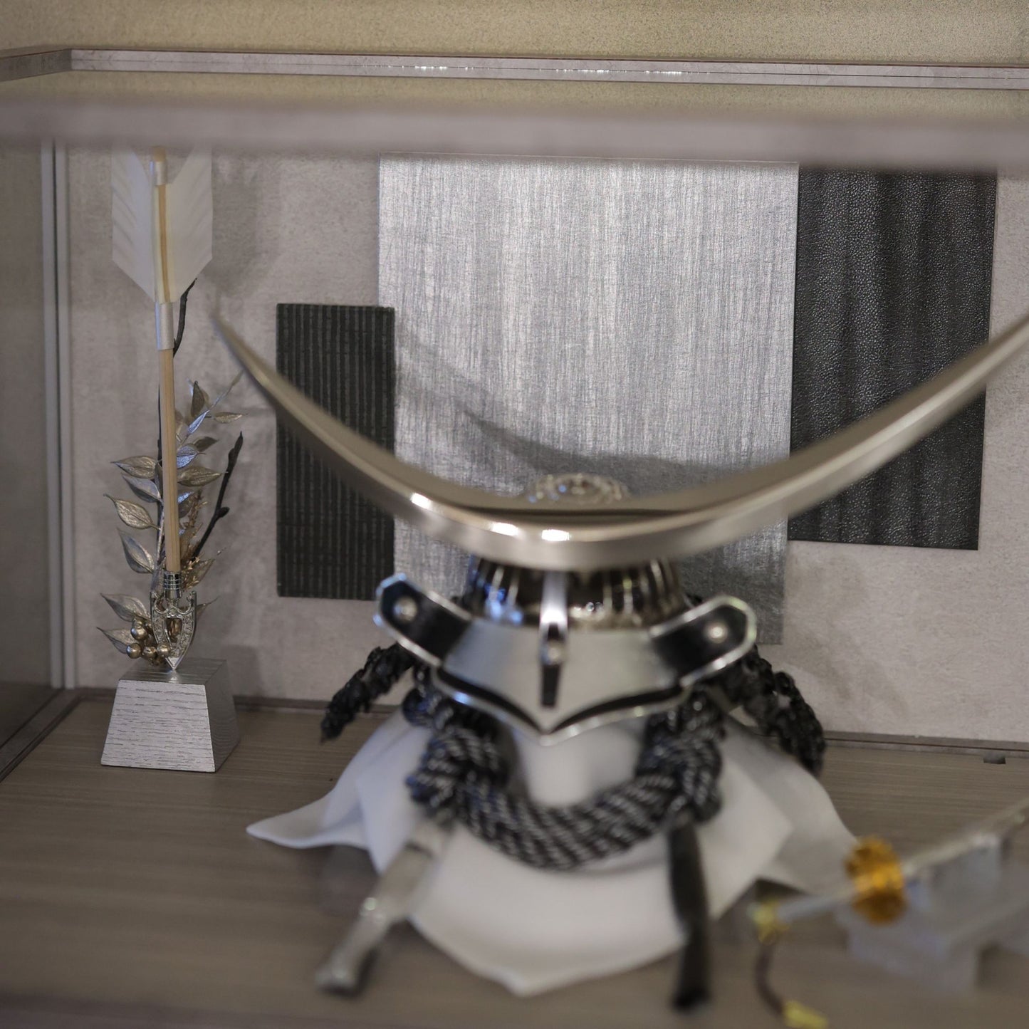 甲冑師「翠鳳」作品　新　響 arata | 26祈兜 ケース飾り