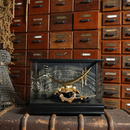 甲冑師「翠鳳」作品　大地 daichi | 26祈兜 ケース飾り