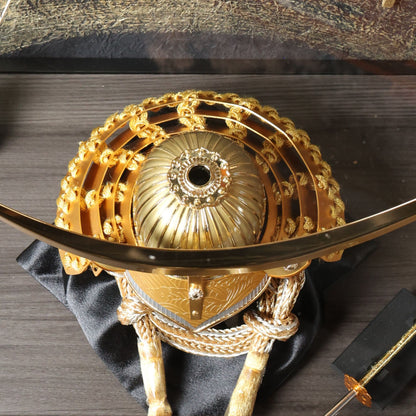 甲冑師「翠鳳」作品　大地 daichi | 26祈兜 ケース飾り