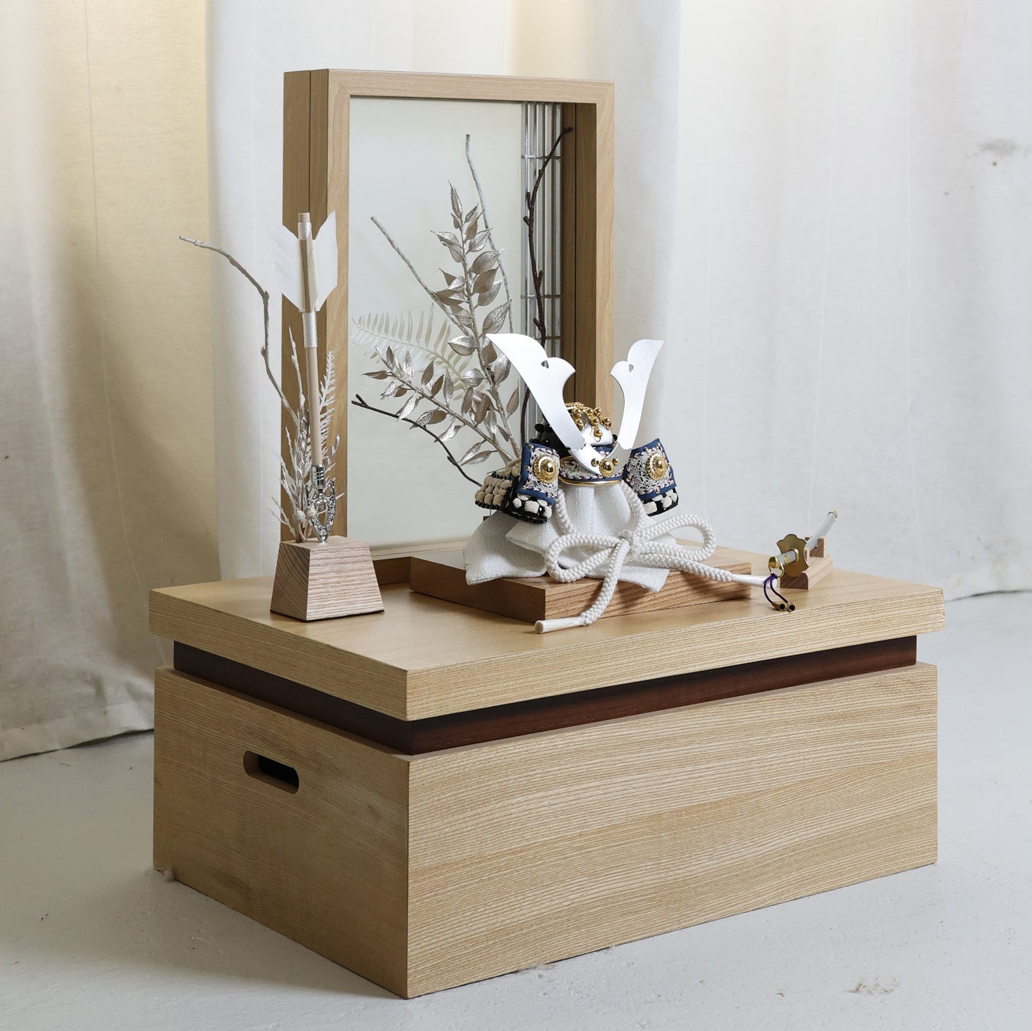 甲冑師「加藤良」作品  伯 haku | 26祈兜 収納飾り