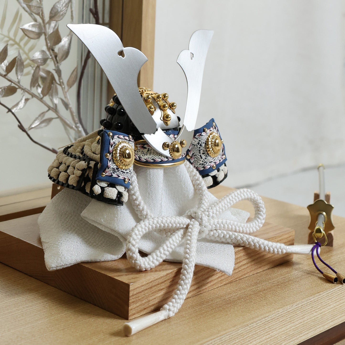 甲冑師「加藤良」作品  伯 haku | 26祈兜 収納飾り