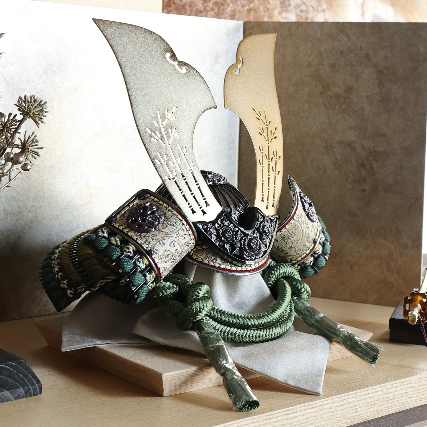 甲冑師「翠鳳」作品  陽翔 haruto | 26祈兜 収納飾り