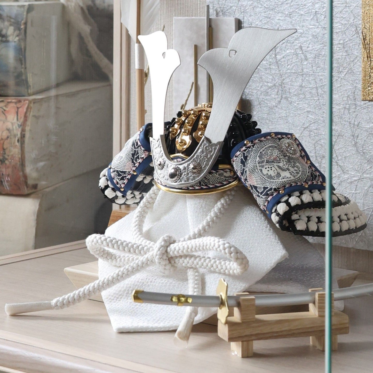 甲冑師「加藤良」作品　隼 hayato | 26祈兜 ケース飾り