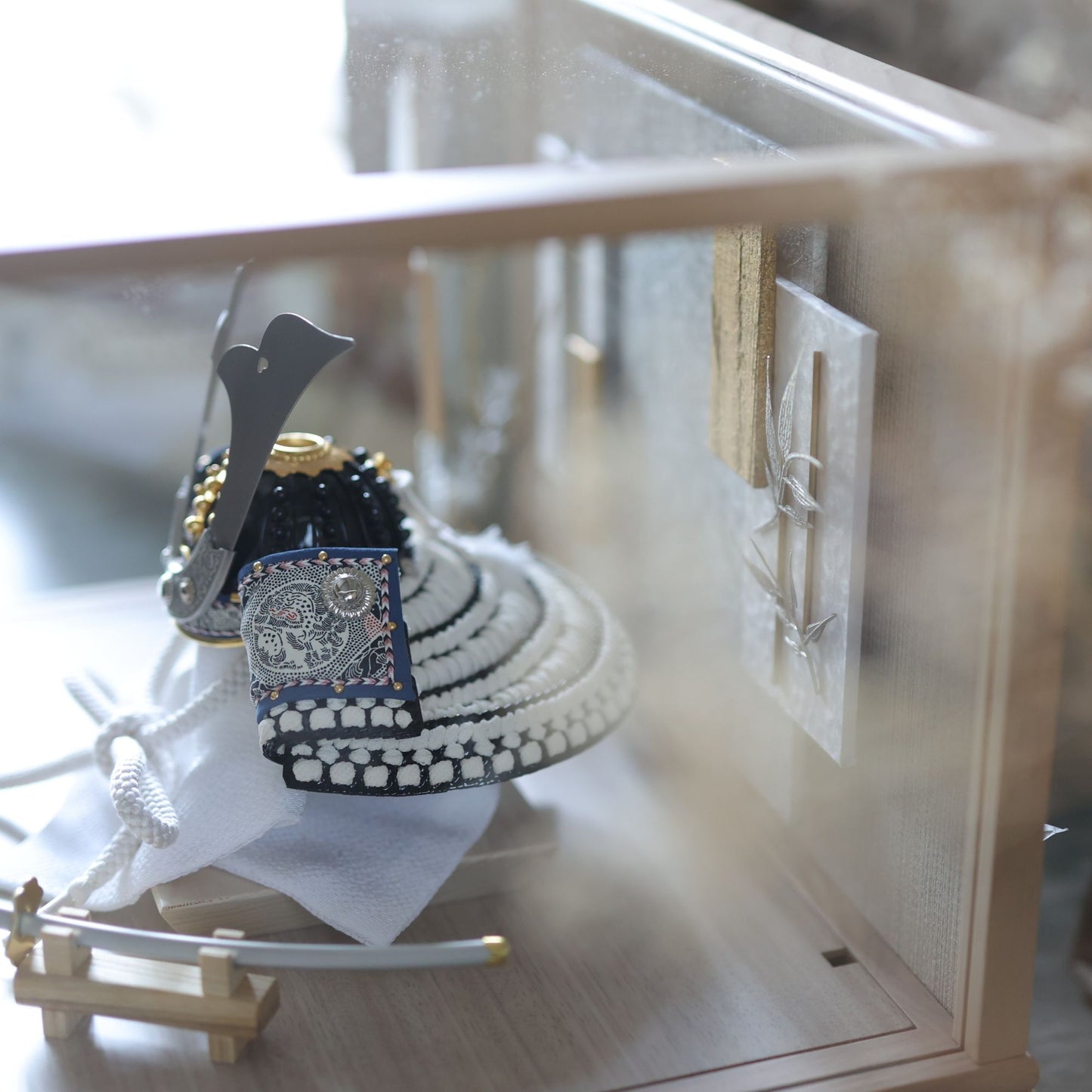 甲冑師「加藤良」作品　隼 hayato | 26祈兜 ケース飾り