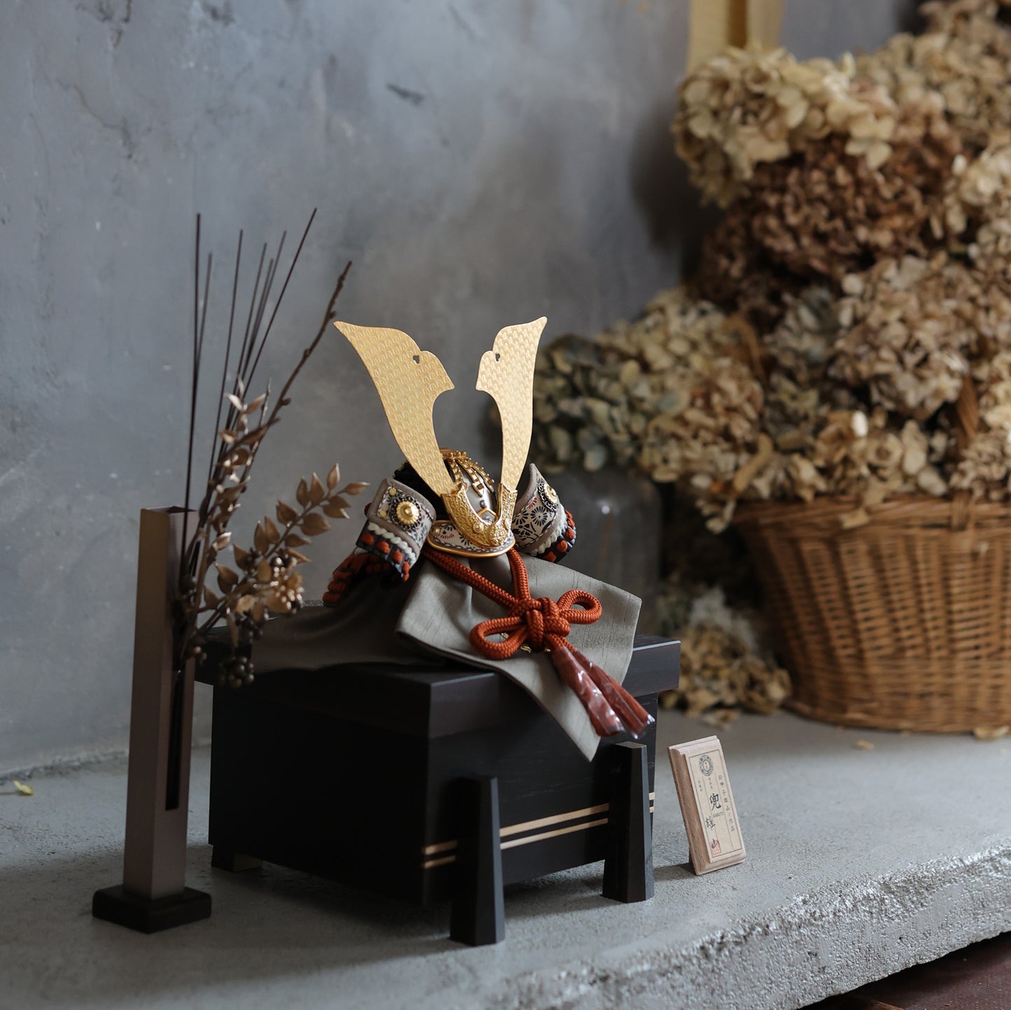 甲冑師「雄山」オリジナル　焔 homura｜26祈兜 櫃飾り