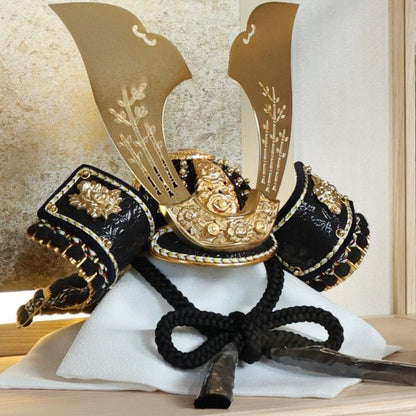 甲冑師「翠鳳」作品　烝  響　jyou | 26祈兜 ケース飾り