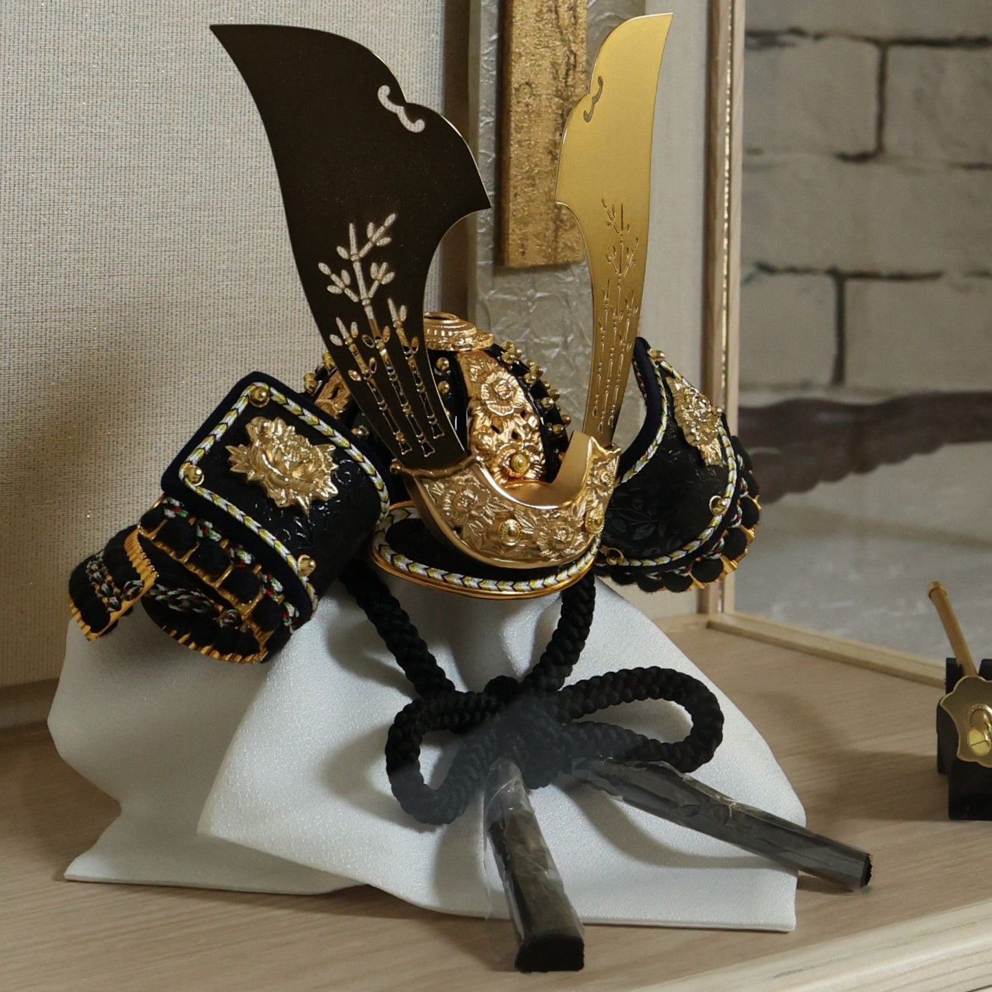 甲冑師「翠鳳」作品　烝 誓 joū | 26祈兜 ケース飾り