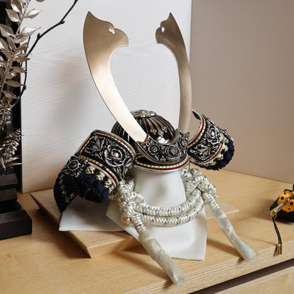 甲冑師「翠鳳」作品  凱里 kairi | 26祈兜 収納飾り