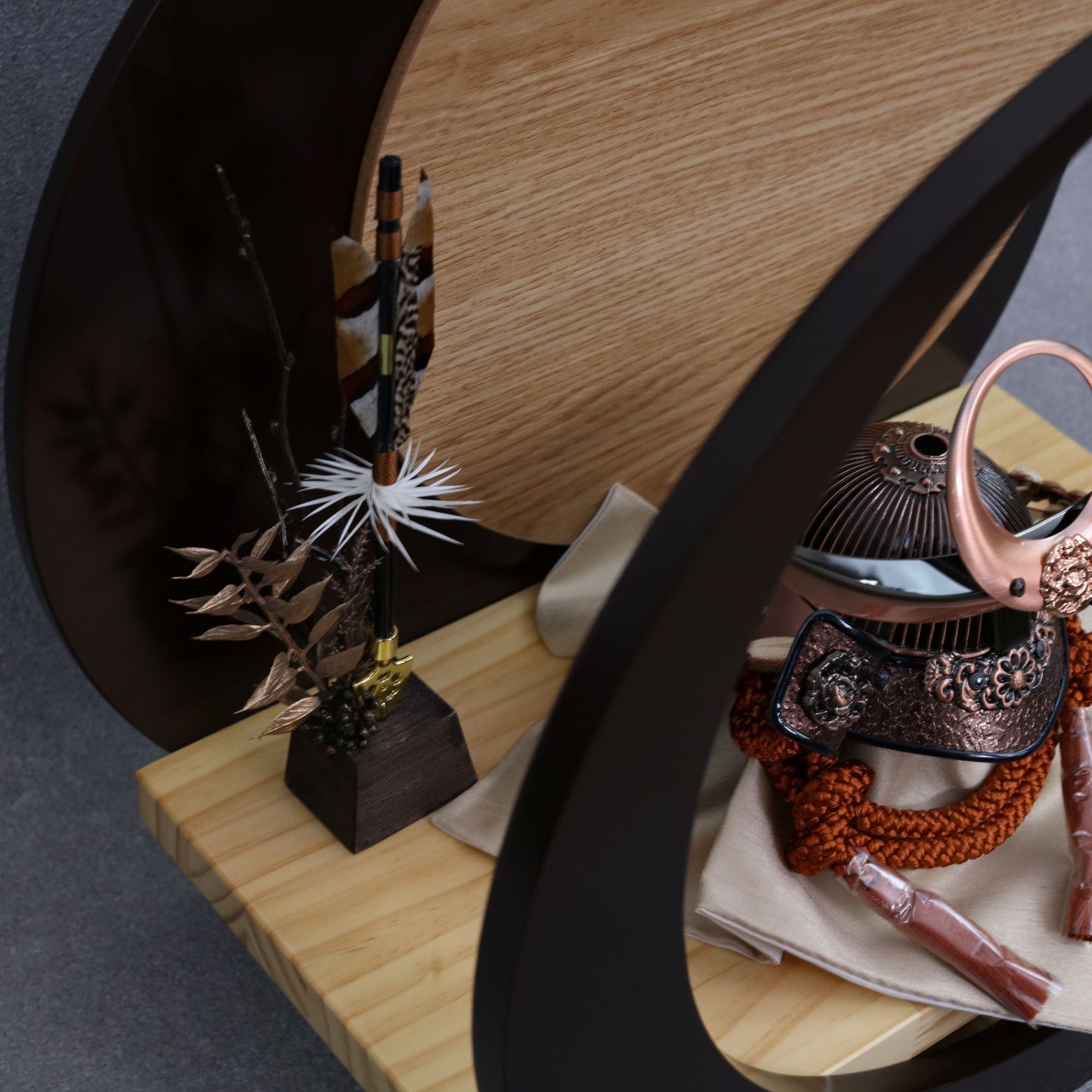 琥珀　kohaku｜26祈兜　三日月台飾り