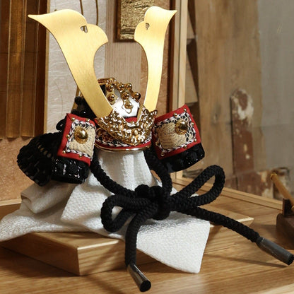 甲冑師「加藤良」作品　凌 響 ryo | 26祈兜 ケース飾り