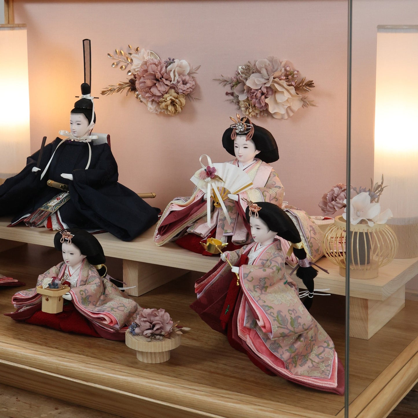 Sofia｜26雛人形ケース飾り