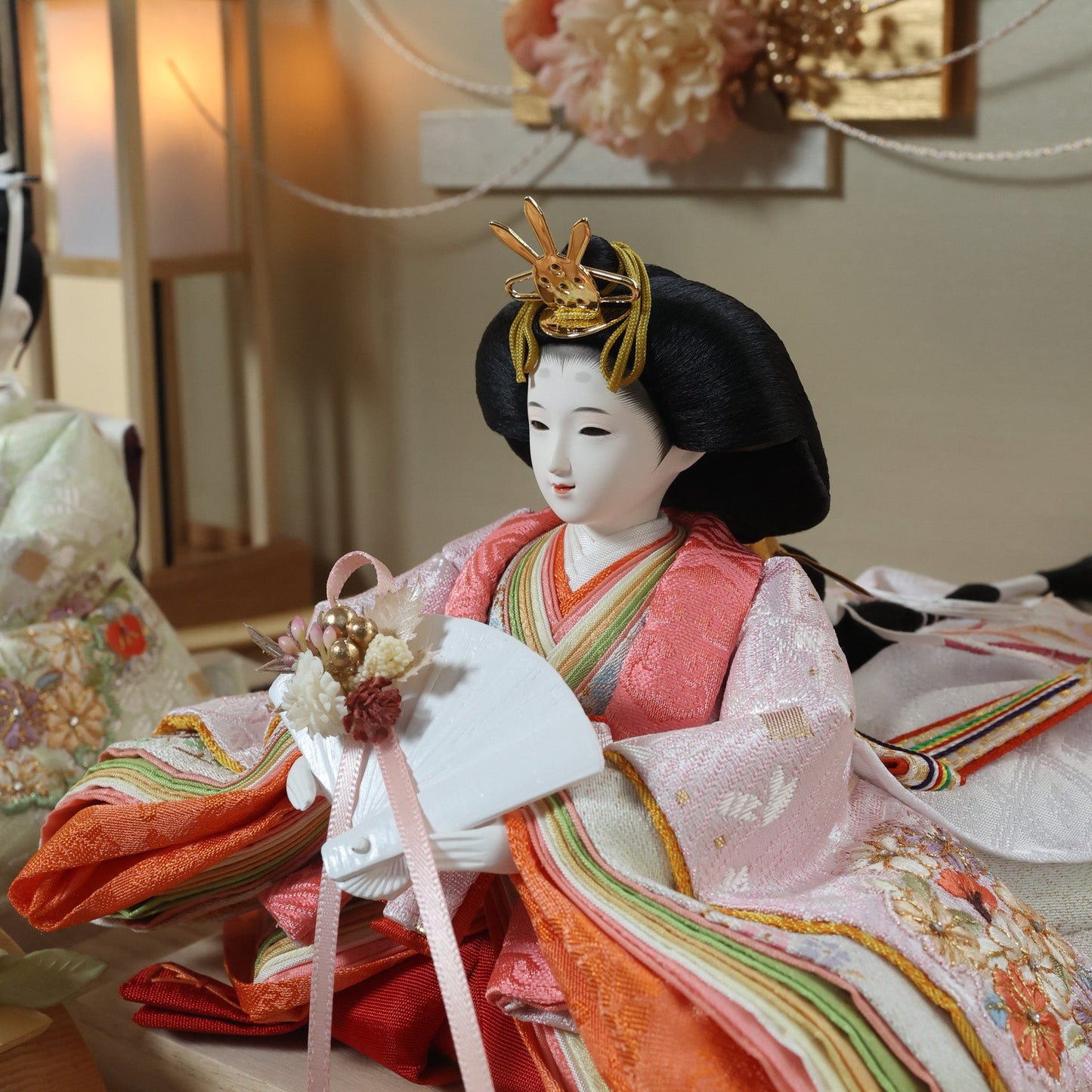 小出松寿作　巴　tomoe｜26雛人形ケース飾り