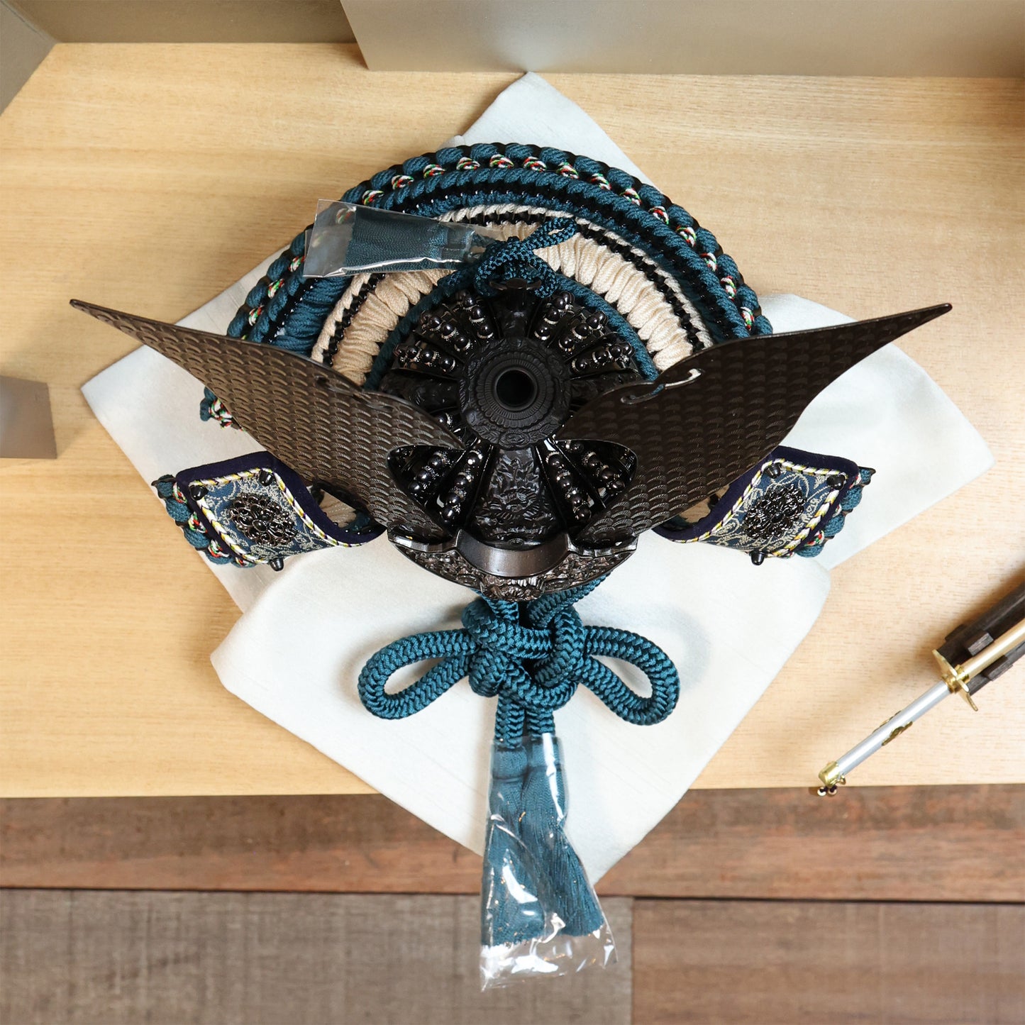 甲冑師「翠鳳」作品  永遠 towa | 26祈兜 収納飾り