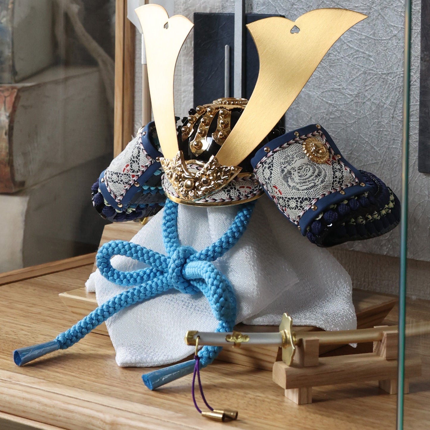 甲冑師「加藤良」作品　悠 yū | 26祈兜 ケース飾り