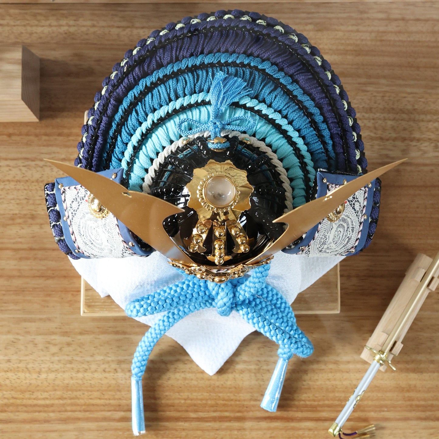 甲冑師「加藤良」作品　悠 yū | 26祈兜 ケース飾り