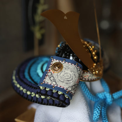 甲冑師「加藤良」作品　悠 yū | 26祈兜 ケース飾り