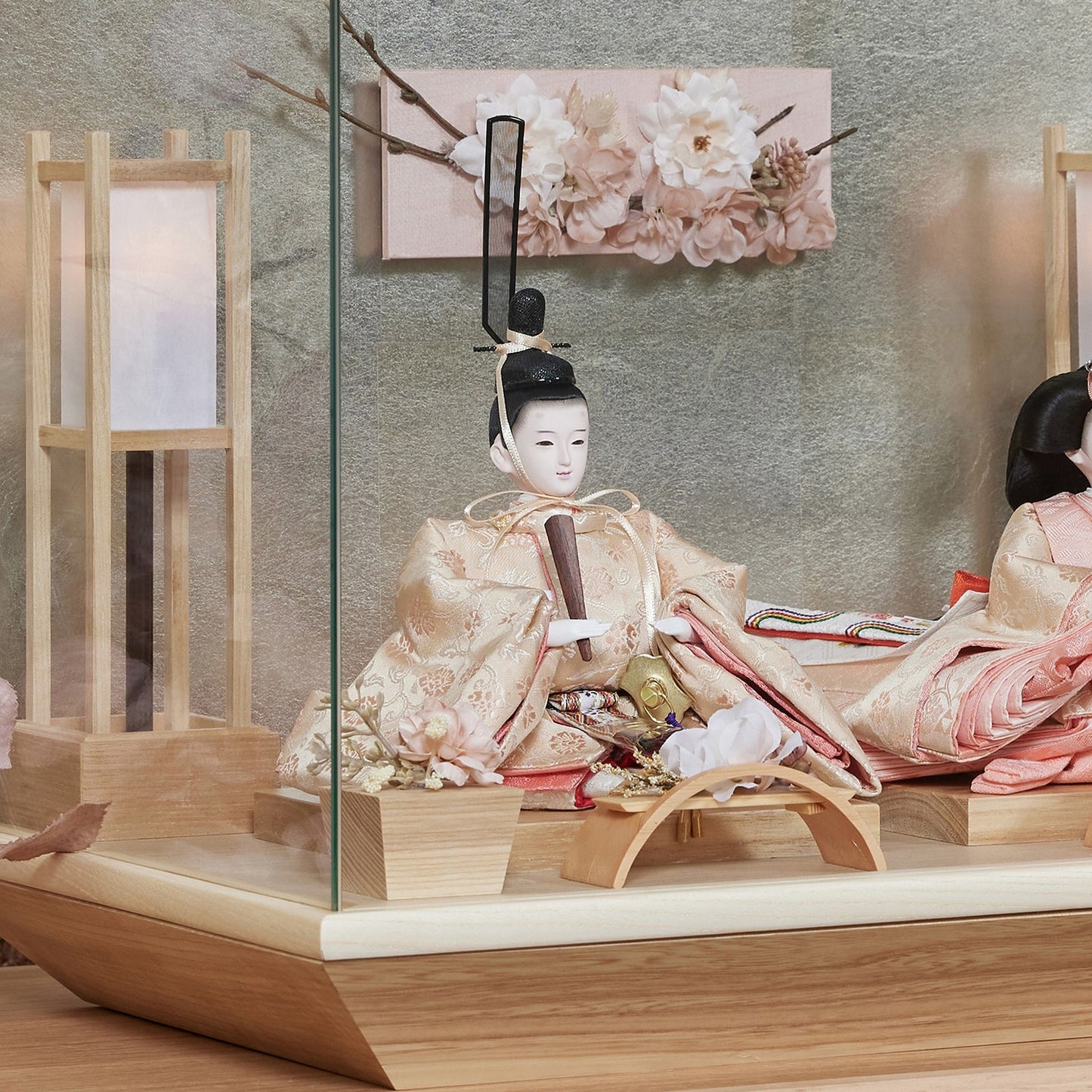 小出松寿作　瑞　zui｜26雛人形ケース飾り