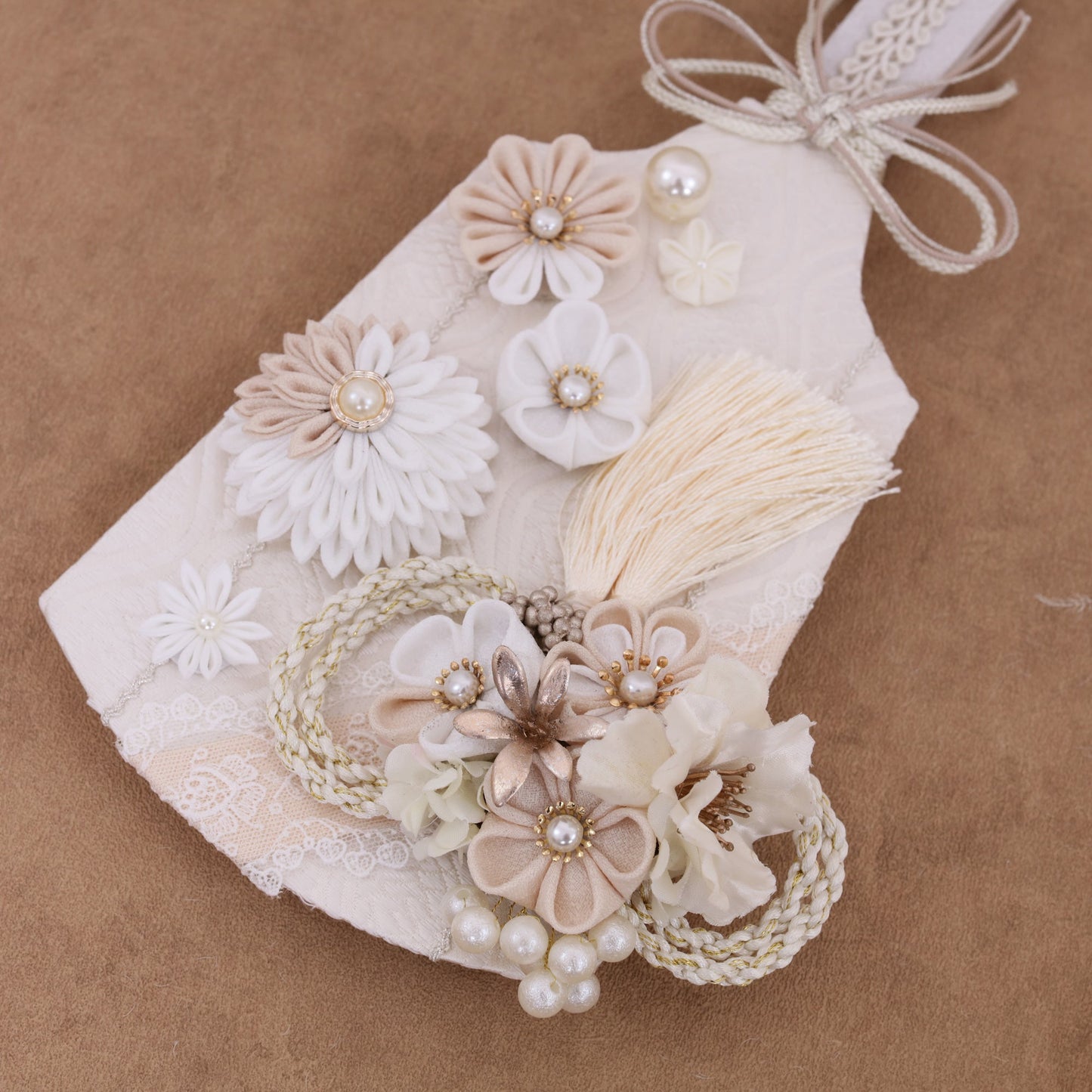 nina ニナ｜26正月飾り　羽子板 & hair accessories