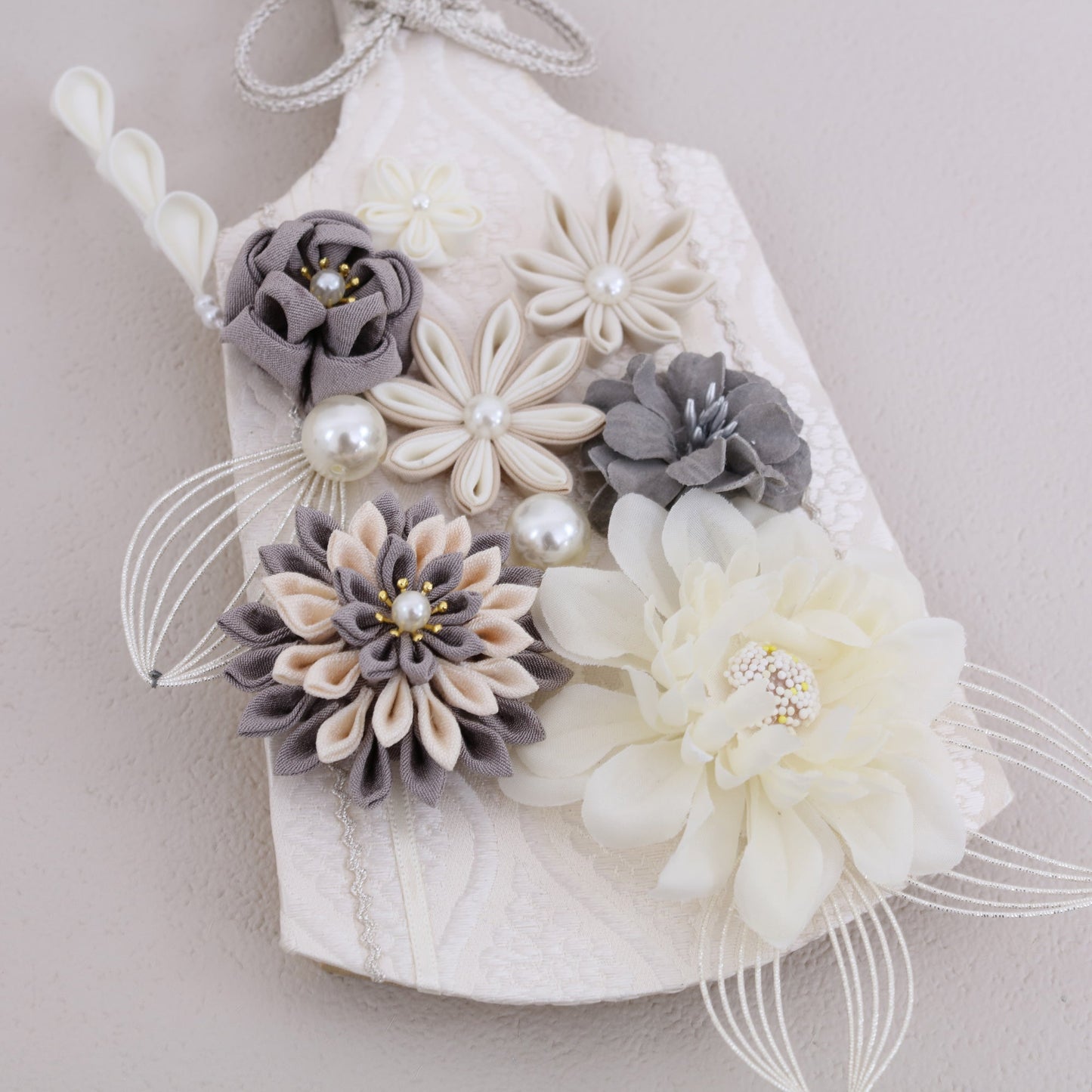 elsa エルサ ホワイトシルバー｜26正月飾り　羽子板