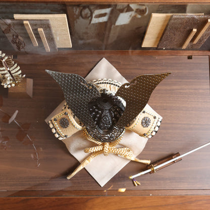 甲冑師「翠鳳」作品　日向 hinata | 26祈兜 ケース飾り