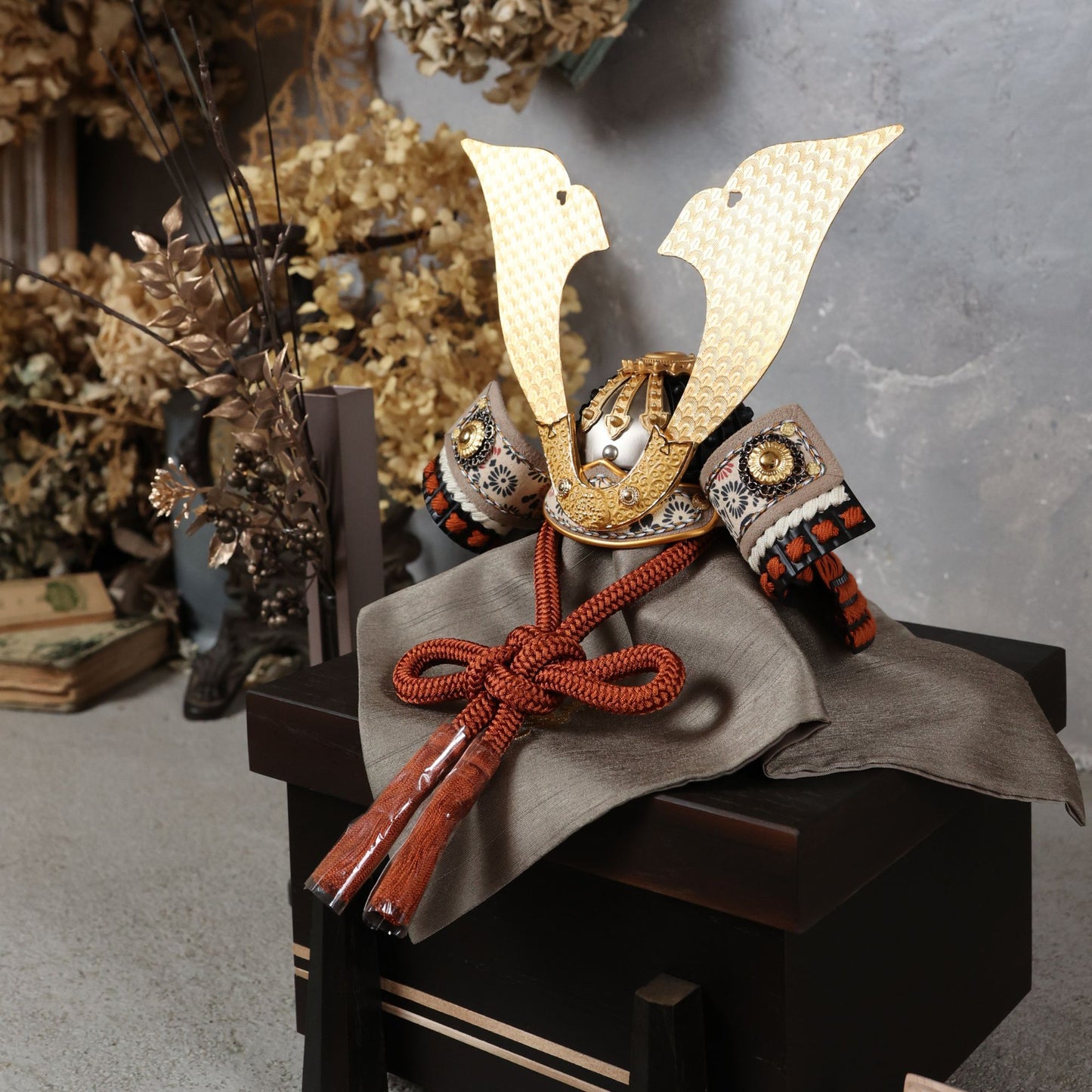 甲冑師「雄山」オリジナル　焔 homura｜26祈兜 櫃飾り