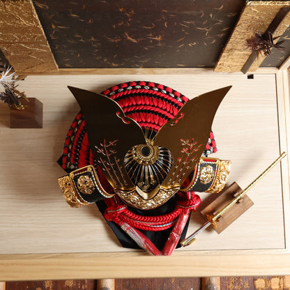 甲冑師「翠鳳」作品　魁斗 kaito | 26祈兜 ケース飾り