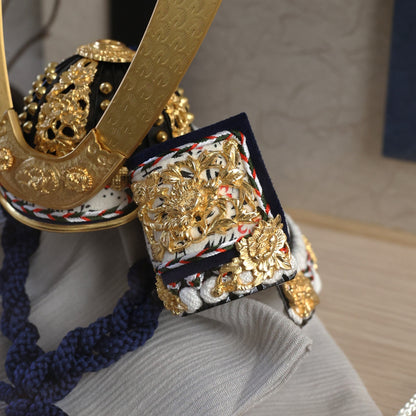 甲冑師「平安武久」作品　晃牙 kouga | 26祈兜 ケース飾り