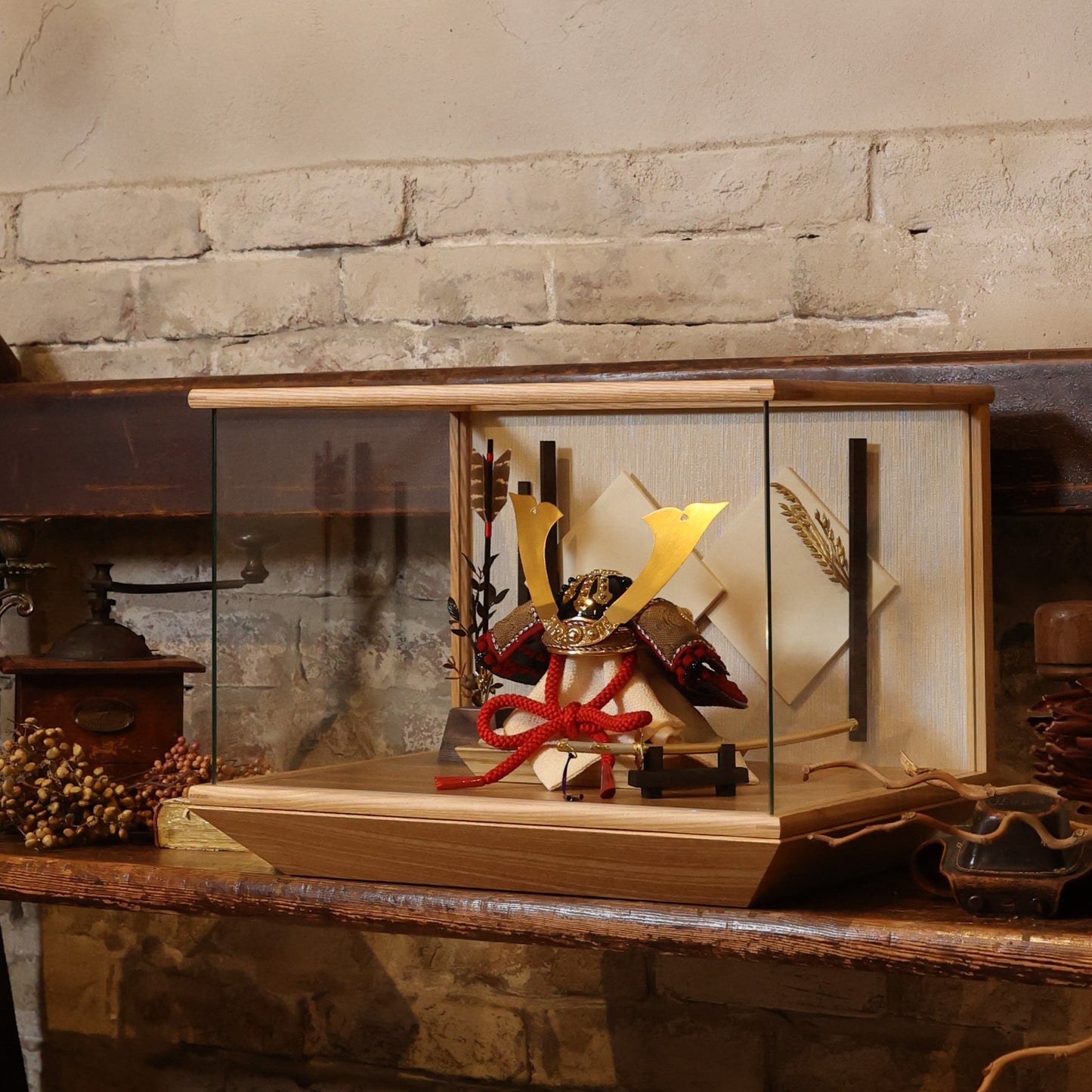 甲冑師「加藤良」作品　樏 rui | 26祈兜 ケース飾り