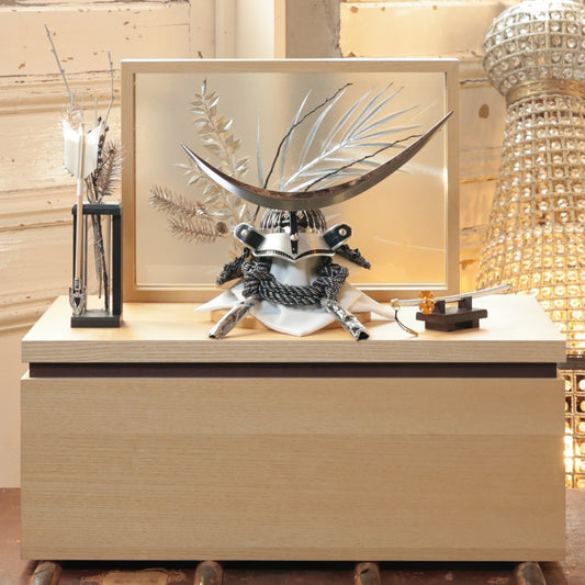 甲冑師「翠鳳」作品  新 arata | 26祈兜 収納飾り