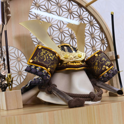 鷹　taka　｜26祈兜　アクリルケース飾り